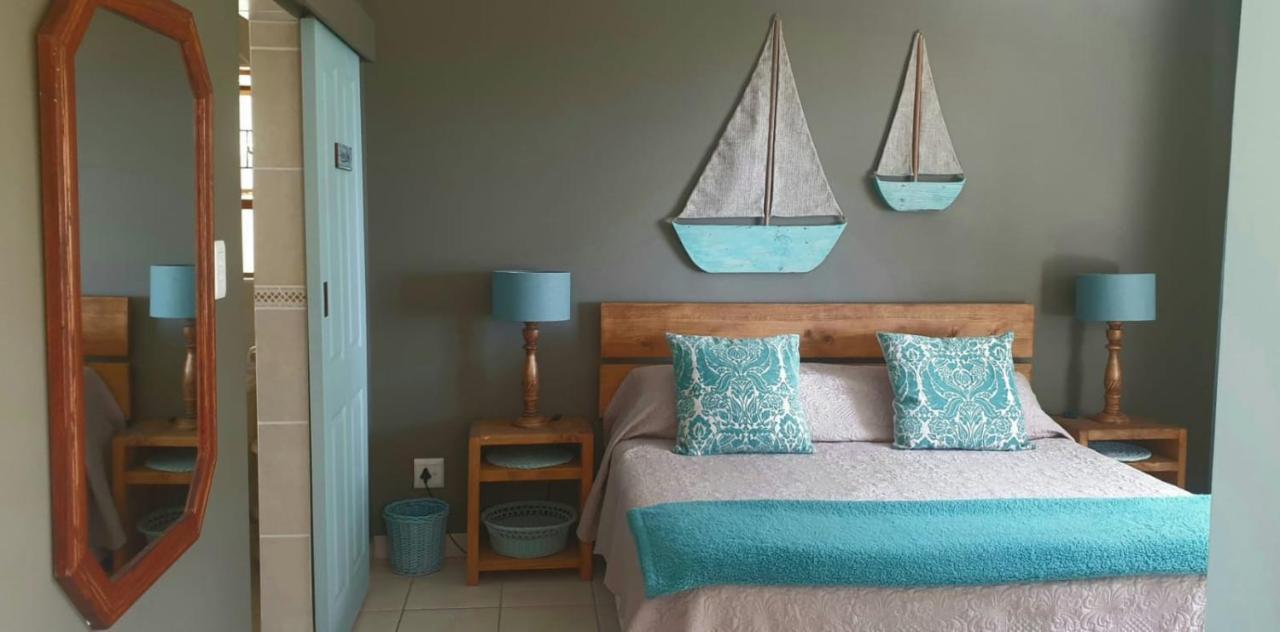 Bienvenue Self Catering Apartment Mossel Bay Bagian luar foto